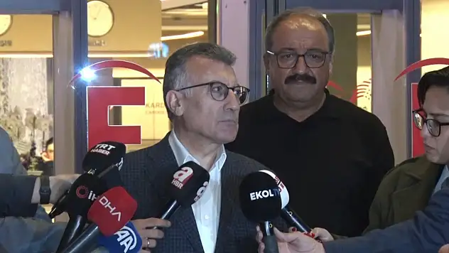Ak Parti'den Sırrı Süreyya Önder'e destek ziyareti: Dualarımız onunla, umudumuz tam