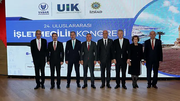 Akademi ve iş dünyası İzmir'de buluştu