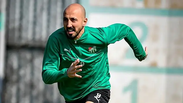 Aliağa FK, Ahmet İlhan Özek transferinde sona yaklaştı