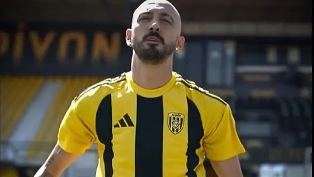Aliağa FK'dan flaş transfer: Ahmet İlhan Özek imzayı attı