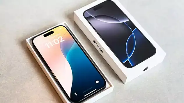 Apple'ın katlanır iPhone yolculuğu: iPhone 17 air ile büyük adım