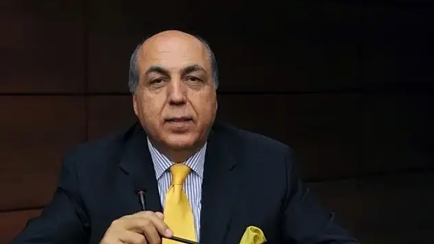 Aydın Ayaydın kimdir?