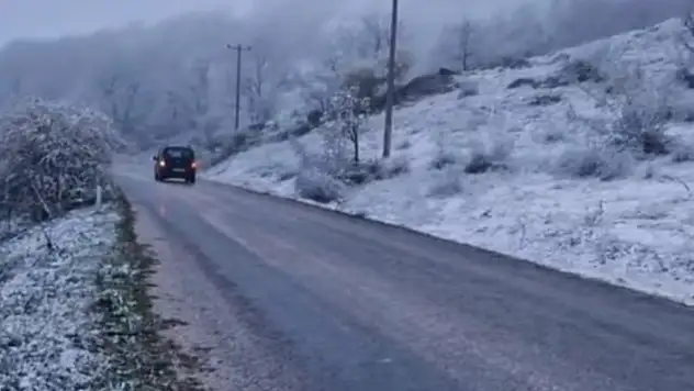 Baharı beklerken Edirne'nin yüksek kesimlerinde kar sürprizi