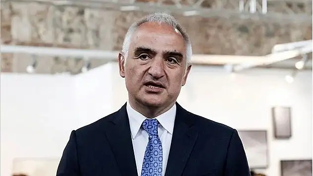 Bakan Ersoy’dan turizm açıklaması: 54,3 milyar TL…