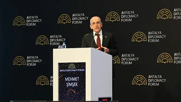 Bakan Şimşek'ten kararlılık mesajı: 'Enflasyon düşüyor, düşecek'