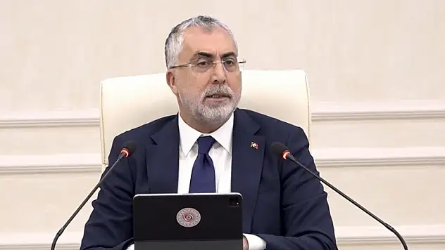 Bakan sosyal medyadan duyurdu: Bu tedavilerde vatandaşlardan ilave ücret alınmıyor