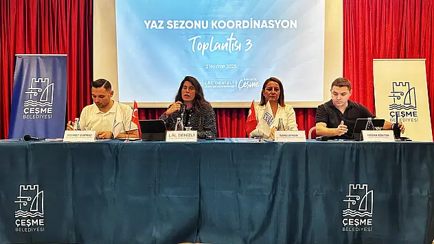 Başkan Lâl Denizli sezon öncesi esnafla buluştu