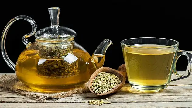 Bu çay kas ağrılarını ve mide ekşimesini tarihe karıştırıyor: İşte şifa deposu rezene çayı!