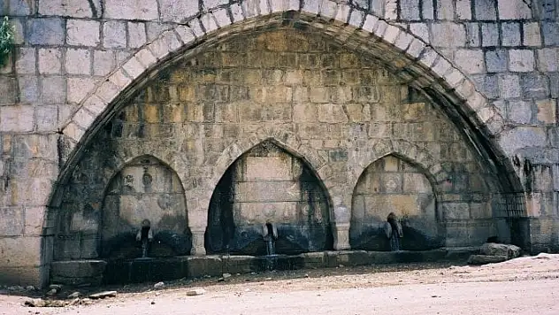 Bu ilçenin adı neden Çeşme? İşte Çeşme'nin az bilinen yüzü...