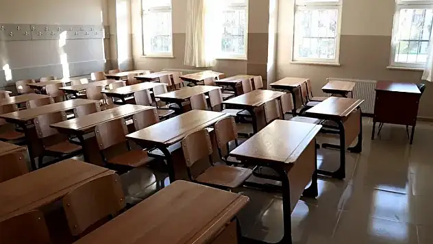 Bu ilde deprem tatili duyurusu asılsız: Valilik vatandaşlara duyurdu, okullar...