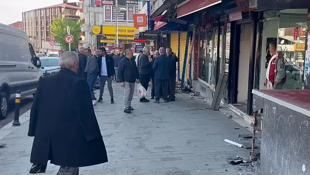 Can pazarı! Direksiyonda fenalaştı, işyerine daldı