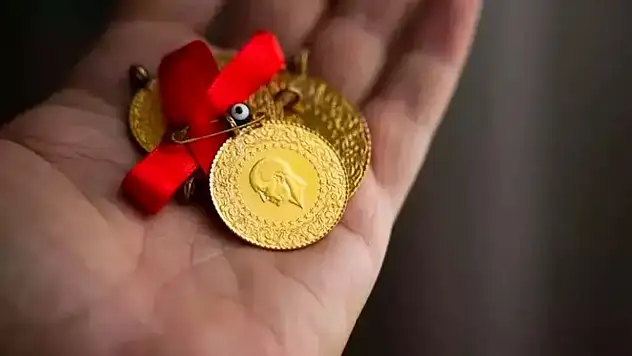 Çarşıya kuyumcuya gidecek olan İzmirliler dikkat: 6 Şubat gram ve çeyrek altın fiyatları ortaya çıktı