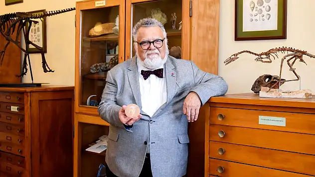 Celal Şengör, okurlarıyla bir araya gelecek
