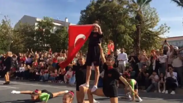 Cumhuriyetin 100. yılında cimnastik gösterimiz