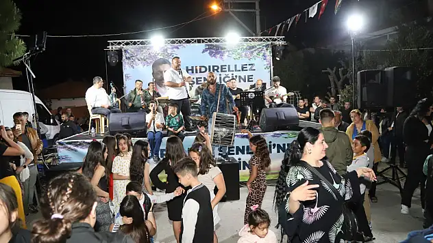 Dikili'de özel gece | Şenlikle karşılandı