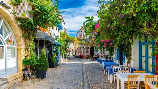 Dışardan bakınca Kos adası içine girince Alaçatı - Bu yerleri görmeden İzmir'den çıkmayın