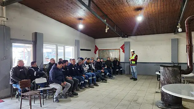 Efes Selçuk Belediyesi personelini eğitiyor
