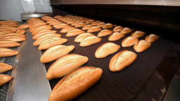 Ekmek, tam buğday unlu ekmek, tam buğday ekmeği, kepekli ekmek satın alan herkesi ilgilendiriyor: Vatandaşlara duyuruldu, ekmeğin içinde...