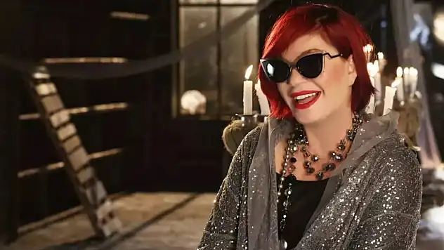 Emel Müftüoğlu Kimdir?