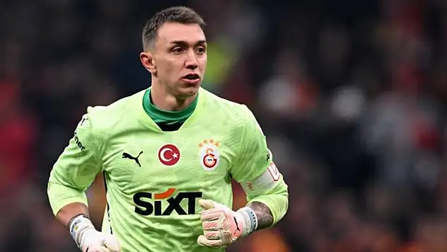 Fenerbahçe'den sonra Galatasaray'a da Hırvat kaleci!