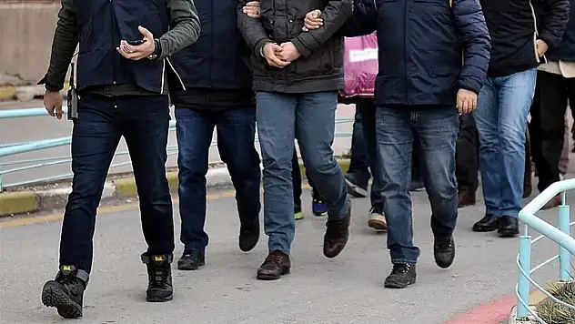 FETÖ'nün TSK'daki mahrem yapılanmasına operasyon: 9 ilde 20 gözaltı