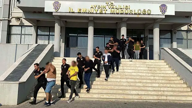 Fuhuş operasyonuna 200 polis katıldı