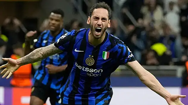 Galatasaray'dan Hakan Çalhanoğlu bombası: İlk görüşme İstanbul'da