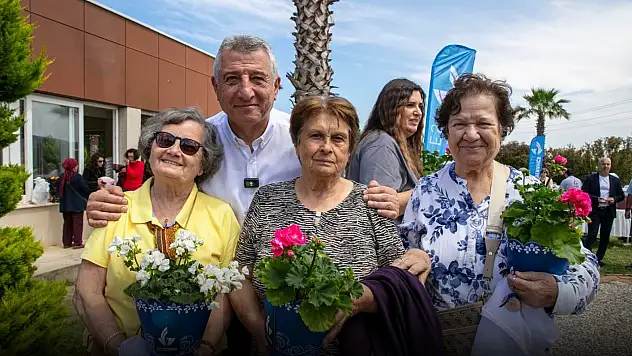 Güzelbahçe'de anneler, Başkan Günay'ın kahvaltısında buluştu