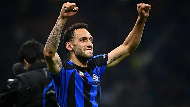 Hakan Çalhanoğlu kimdir?