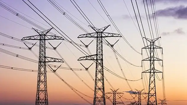 İki ülkede elektrik krizi: Karanlığa gömüldüler!