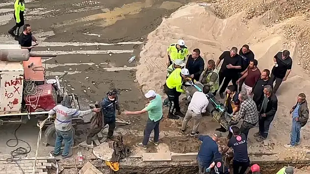 İnegöl'de altyapı çalışmasında göçük: 1 işçi yaralı
