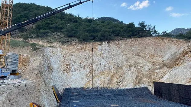 İzmir-Ankara hızlı tren hattı inşaatında korkutan kaza! Yaralılar var