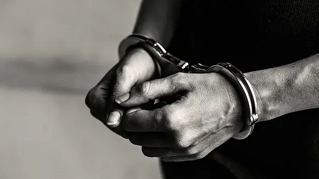 İzmir'de 18 ayrı kaçakçılık baskını: Ele geçirilenler hayrete düşürdü
