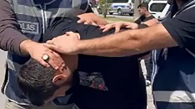 İzmir'de 46 yıl cezası bulunan firari yakalandı