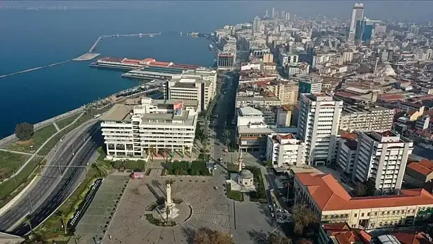 İzmir'de bugün şemsiye almaya gerek var mı? İzmir Konak, Karşıyaka, Buca, Bornova, Karabağlar, Çiğli'de hava nasıl olacak?