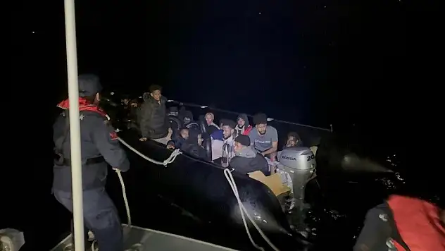 İzmir'de düzensiz göçmen krizi: Çocukları ölüme sürüklediler