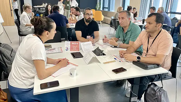 İzmir'de eğitim yapay zekâ ile dönüşüyor