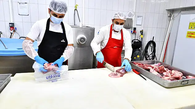İzmir'de Et Bağışı Kampanyası: Teslim noktaları listesi açıklandı!