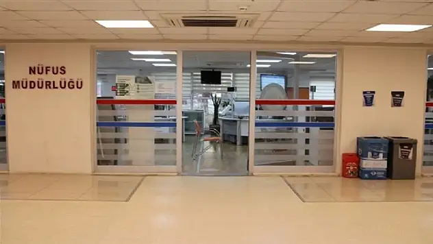 İzmir'de ikametgah edip kimliğini kaybedenler dikkat: Saat 08.00 ile 11.00 arası…