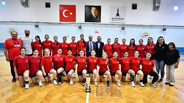İzmir'de sporcu yetiştiren fabrika