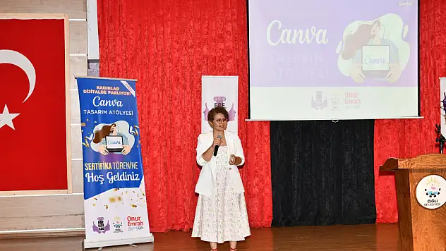 İzmir'de ücretsiz Canva eğitimi