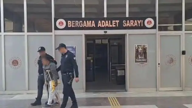 İzmir'de zehir taciri baskını: Ev değil, imalathane!