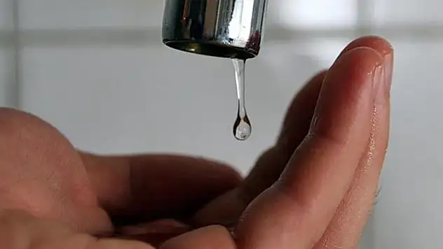 İzmir'e ana boru ve branşman arızası diyerek duyuruldu: İZSU'dan 14 saatlik su kesintisi uyarısı geldi