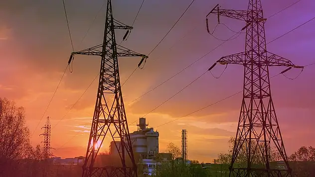 İzmir'in bu ilçeleri elektriksiz kalacak: El fenerinizi yanınızdan ayırmayın