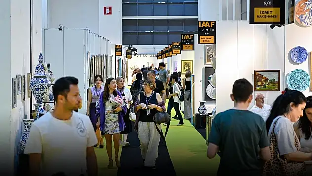 İzmir Sanat ve Antika Fuarı'na rekor katılım!