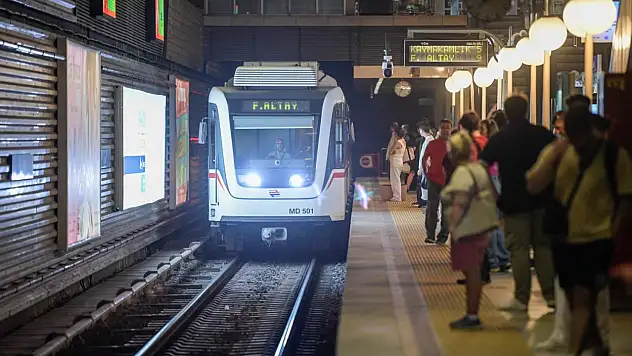 İzmirimKart basan herkes bu ödemeyi yapacak: Yarın için duyuruldu- ESHOT, İZULAŞ, İZDENİZ, Metro ve Tramvay...