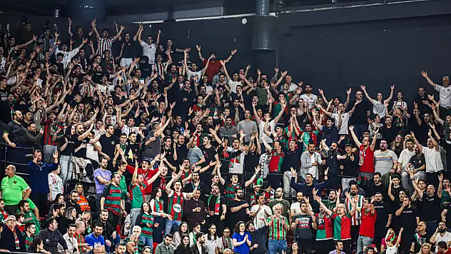 Karşıyaka - Anadolu Efes maçı ertelendi!