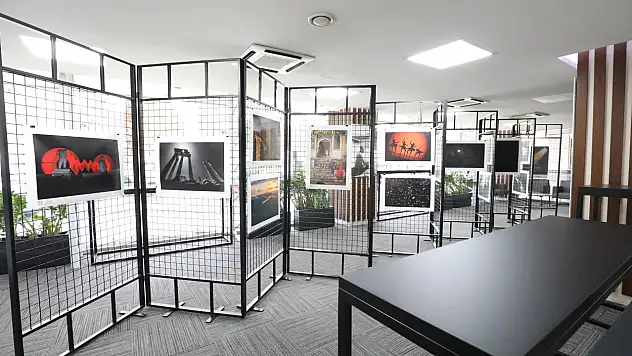 Karşıyaka'da kültürel buluşma noktası | Galeri Alt açıldı