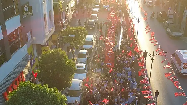 Kemalpaşa'da gençlik ve Cumhuriyet buluştu
