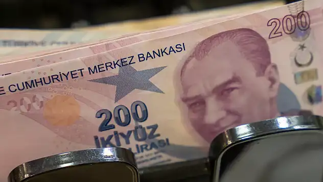 Kimliğinin son hanesi '0' olanlar dikkat: Pazartesi gününden itibaren bankaya uğrayın